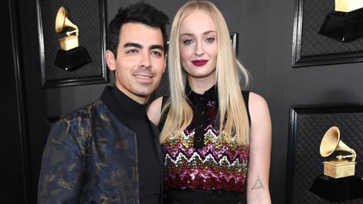 Oyuncu Sophie Turner, kocasından boşandıktan sonra yeni ilişkisini Instagram’da duyurdu