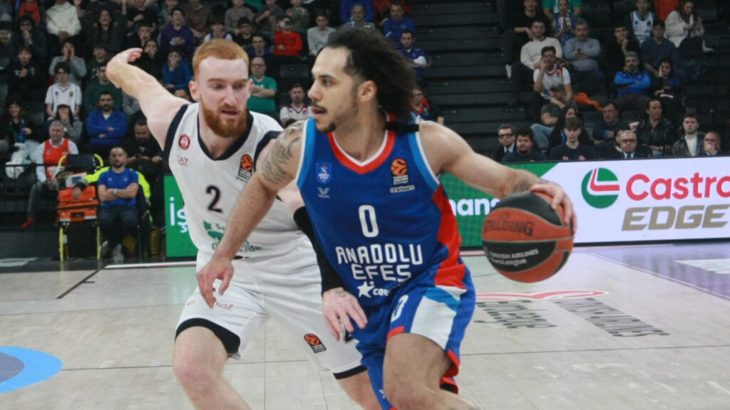 anadolu-efes-olimpia-milanoyu-farkli-gecti-oqbv.jpg