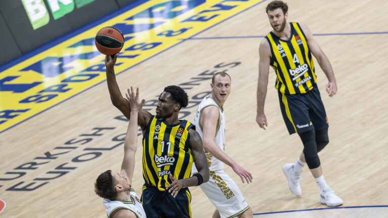 fenerbahce-bekodan-euroleaguede-ust-uste-4-galibiyet-vdbz.jpg